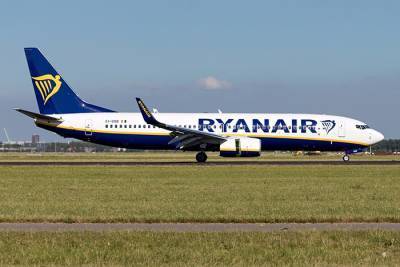Федеральная полиция обыскала самолёт Ryanair после вынужденной посадки в аэропорту BER