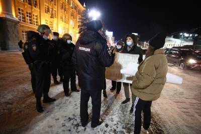 ВС РФ не стал рассматривать жалобу на антиковидные запреты правительства Петербурга