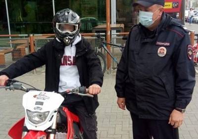 В центре Рязани поймали подростка, управлявшего мотоциклом без прав