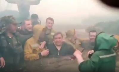 "Две минуты назад чуть не сдохли": тюменским пожарным пришлось спасаться от огня в ледяной реке