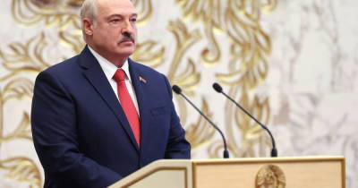 Лукашенко обсудил с Путиным авиасообщение Крыма с Беларусью