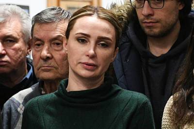 На жену российского чиновника-миллиардера завели уголовное дело
