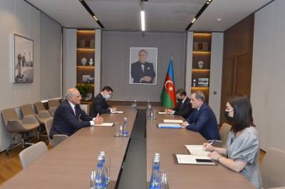 Глава МИД Азербайджана принял копии верительных грамот новоназначенного посла Италии (ФОТО)