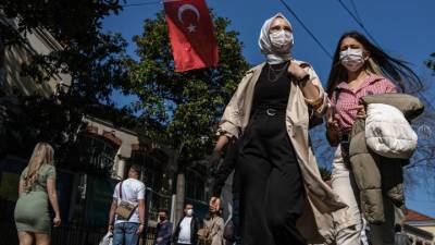 Турция ослабляет антиковидные меры
