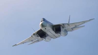 Баранец рассказал, на что способен Су-57 в связке с роем БПЛА «Охотник»: Человеческие функции перекладываются на бездушного робота