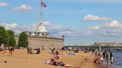 В Санкт-Петербурге одобрили 15 пляжей для летнего отдыха