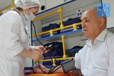 В ДГПУ открыли временный мобильный пункт вакцинации от коронавируса