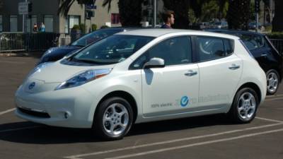 Nissan вложит $1,8 млрд в аккумуляторы для электромобилей