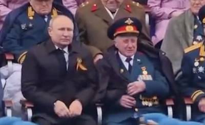 В Москве обокрали ветерана, сидевшего на параде Победы с Путиным