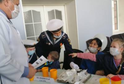 Главврач Токсовской больницы стал «пациентом» маленьких врачей в честь Дня защиты детей