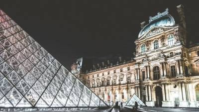 Художественный музей Лувра впервые возглавит женщина
