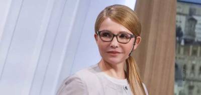 Тимошенко в белоснежном наряде и на высоких шпильках побывала в Софии Киевской