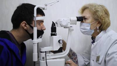 Офтальмолог развеял главные мифы о лечении близорукости