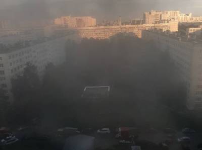 В подземном паркинге на проспекте Большевиков сгорели 4 автомобиля