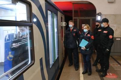 В транспорте Москвы усилят рейды из-за роста заболеваемости COVID-19