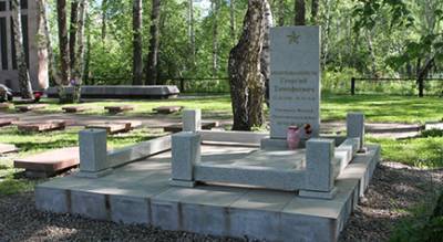 На иркутском Русско-Амурском кладбище восстановят 25 памятников участников ВОВ