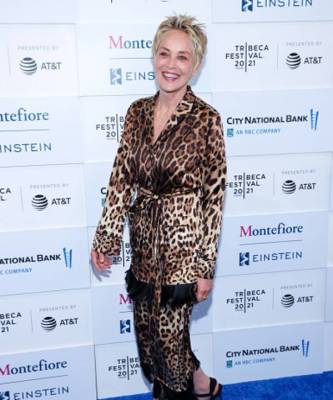 Шэрон Стоун в леопардовой пижаме на кинофестивале в Нью-Йорке