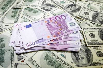 Доллар дорожает к евро