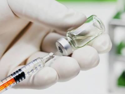 В Новосибирске открыт первый круглосуточный пункт вакцинации от коронавируса