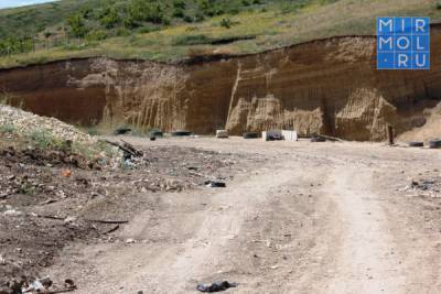 В Карабудахкентском районе ликвидируют несанкционированную свалку после вмешательства Россельхознадзора