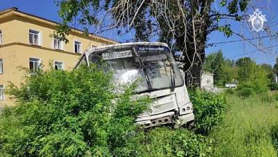 Не менее шести человек погибли в аварии с автобусом в Свердловской области