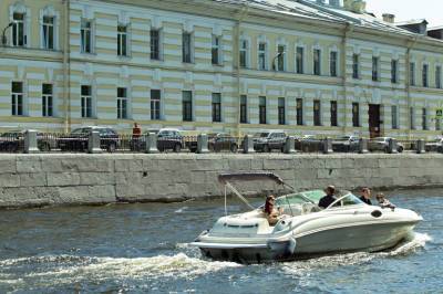 Самый теплый день с начала лета ожидает Петербург