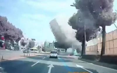 Опубликовано видео обрушения дома в Южной Корее