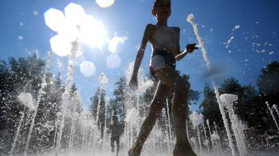 Москвичам пообещали жару до +30°C