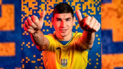УЕФА подтвердил требование убрать с формы сборной Украины слоган «Героям Слава»