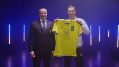 Новости на "России 24". УЕФА обязал изменить дизайн формы сборной Украины