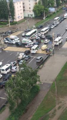 В Воронеже починили пострадавший от молнии светофор на Левом берегу
