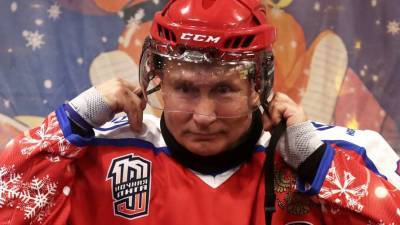 «Поехал» без коньков: зачем Путин «песочил» Украину в интервью на хоккейном катке