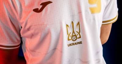 В УЕФА объяснили, почему Украина должна изменить форму сборной и убрать слоган "Героям слава"