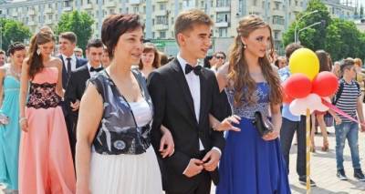 В Луганске определили специальные даты для проведения Выпускных вечеров в школах - cxid.info - Луганск