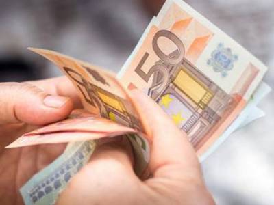 Германские семьи с низким доходом будут ежемесячно получать по €100 на ребенка