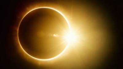 Завораживающие кадры кольцеобразного солнечного затмения показали жители разных уголков Земли - 5-tv.ru - Канада - Чукотка - Гренландия