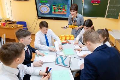 В Липецкой области выбрали лучших учителей - претендентов на премию в 200 тысяч рублей