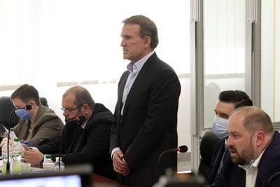 Суд решил взыскать с Медведчука 300 тысяч гривен