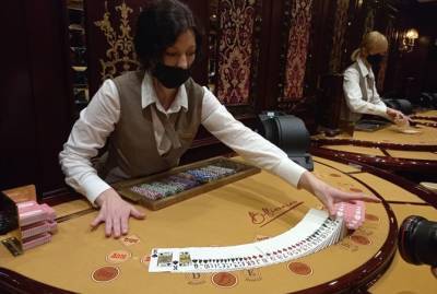 Поиграть и попробовать сигару Черчилля: Billionaire Casino новый туристический магнит столицы