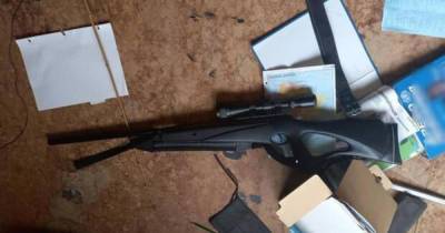 Школьница застрелила своего друга под Киевом из-за фото в соцсетях