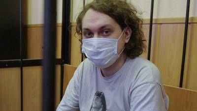 Суд арестовал до 8 августа блогера Хованского