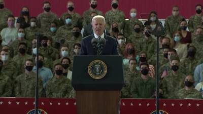 Президент США случайно оскорбил британских военных