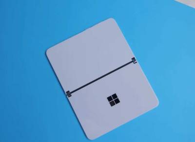 Microsoft готовит презентацию складного смартфона Surface Duo 2