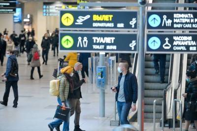 Почти 40 рейсов задержали и отменили в аэропортах Москвы - vm.ru - Москва