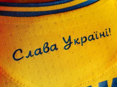 Украинцы устроили флешмоб в Facebook – на страницах МИД России и УЕФА уже тысячи комментариев со словами "Слава Украине! Героям слава!"