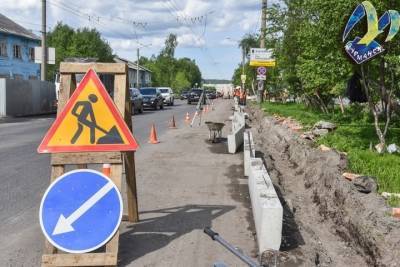 Ремонт дороги на проспекте Кирова в Мурманске идет полным ходом