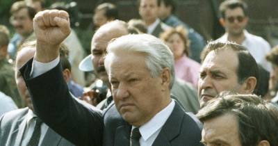 Руцкой рассказал о попытке арестовать Ельцина после распада СССР