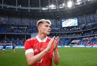 СМИ: Футболист сборной России сдал сомнительный тест на коронавирус перед началом Евро-2020