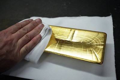 Золото дорожает на снижении доходности гособлигаций США