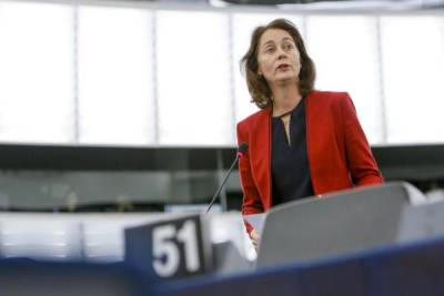 Польша и Венгрия хотят разрушить «деморализованный Запад» — замглавы Европарламента